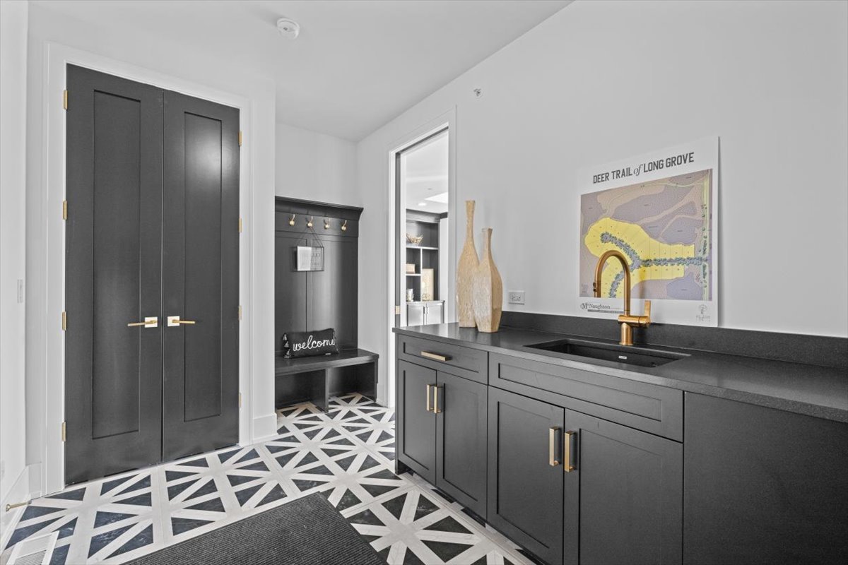 Long Grove, IL 60047