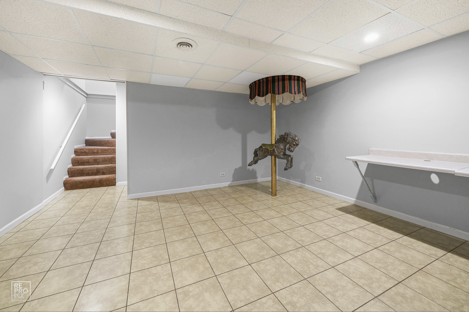 98 Willow Parkway, Buffalo Grove, IL 60089