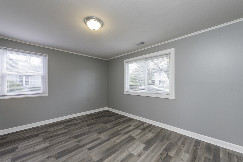 400 7th Avenue, Libertyville, IL 60048