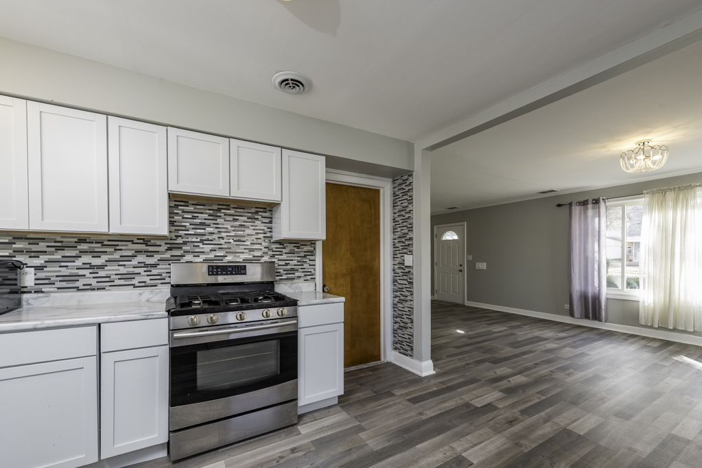 400 7th Avenue, Libertyville, IL 60048