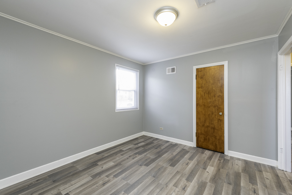 400 7th Avenue, Libertyville, IL 60048