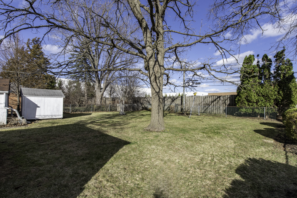 400 7th Avenue, Libertyville, IL 60048