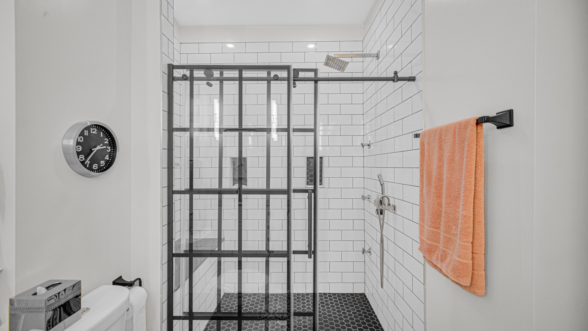 6511 S Evans Avenue, Chicago, IL 60637