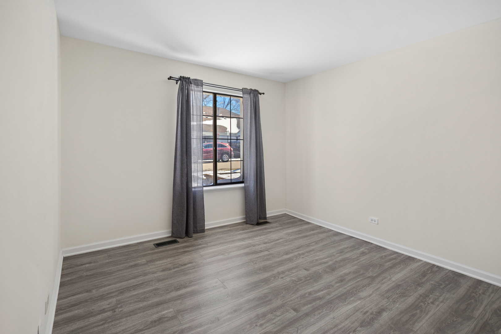 402 Sandalwood Lane #C1, Schaumburg, IL 60193