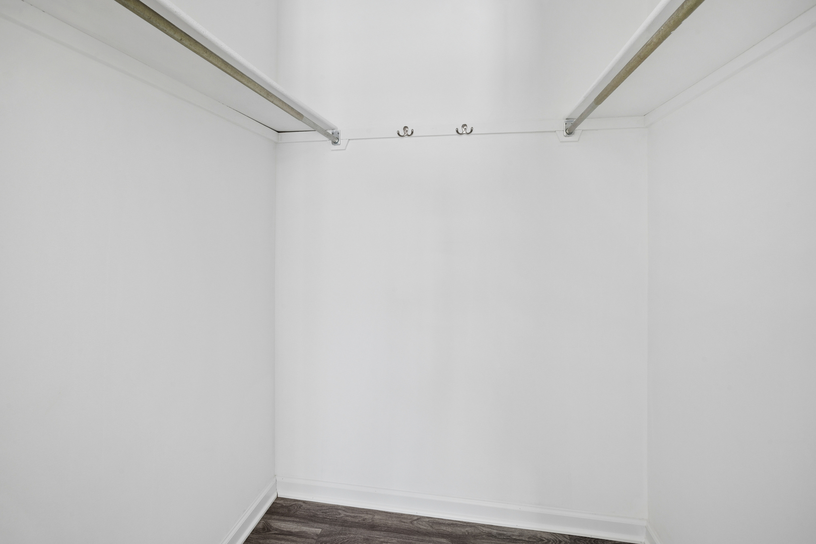 402 Sandalwood Lane #C1, Schaumburg, IL 60193