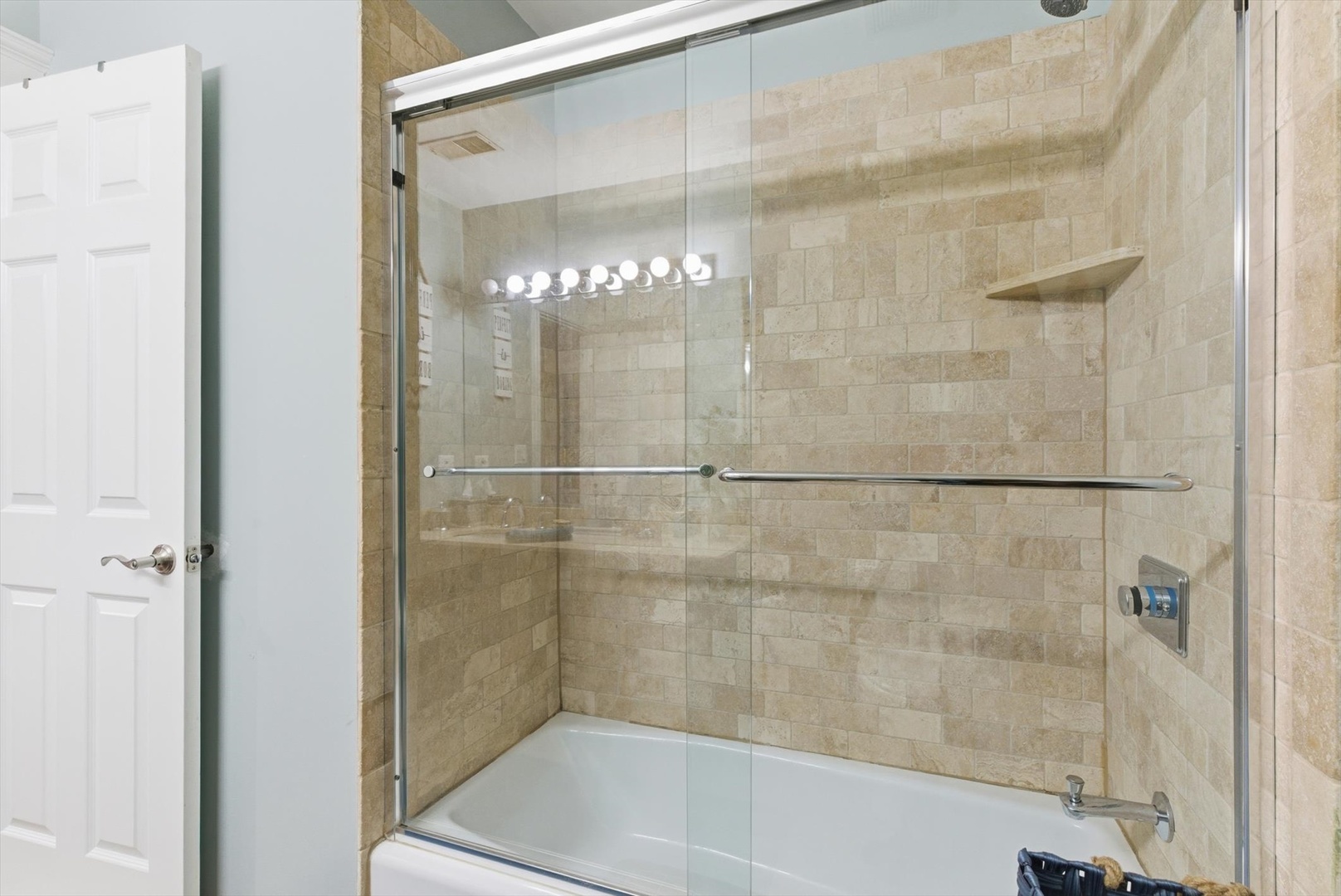 395 S Scott Street, Elmhurst, IL 60126