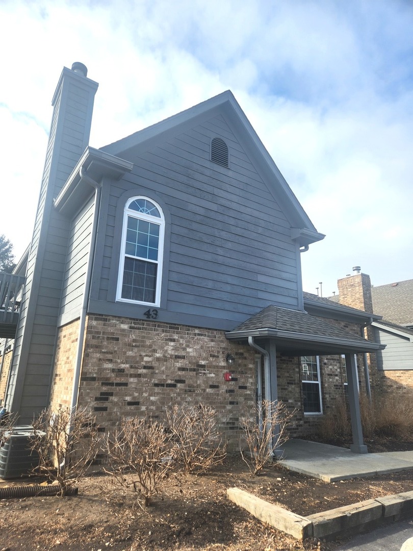 43 Foxcroft Boulevard #135, Naperville, IL 60565