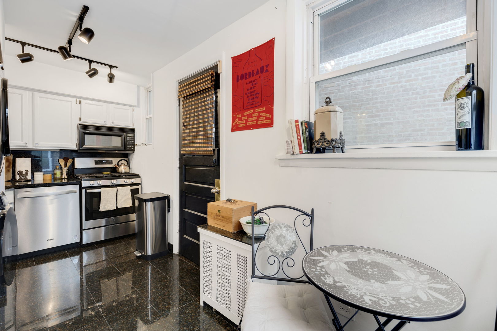 1209 W Farwell Avenue #3W, Chicago, IL 60626