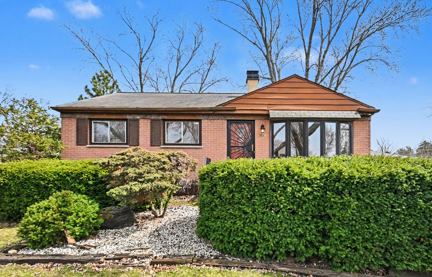 1S165 Buttercup Lane, Villa Park, IL 60181