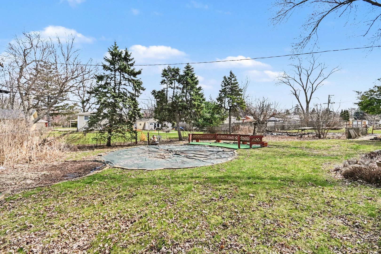 1S165 Buttercup Lane, Villa Park, IL 60181