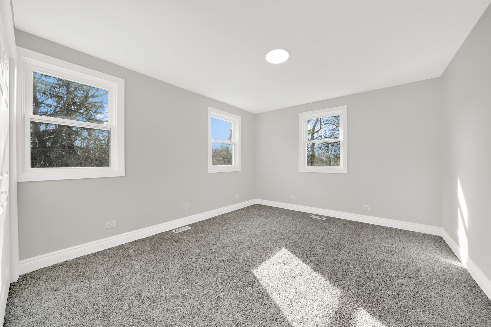 14222 Long Avenue, Midlothian, IL 60445