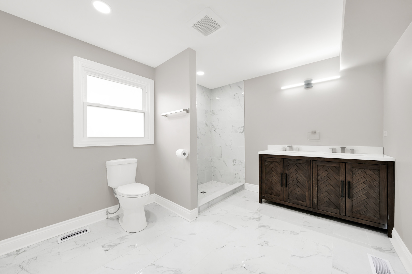 14222 Long Avenue, Midlothian, IL 60445