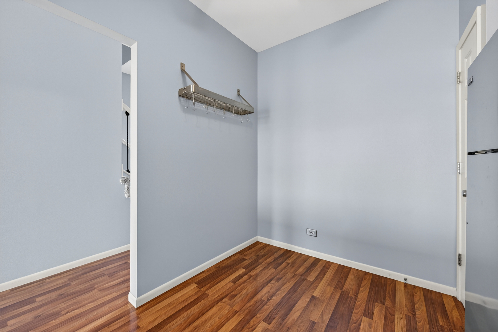 1454 EAGLE Court #1454, Glendale Heights, IL 60139