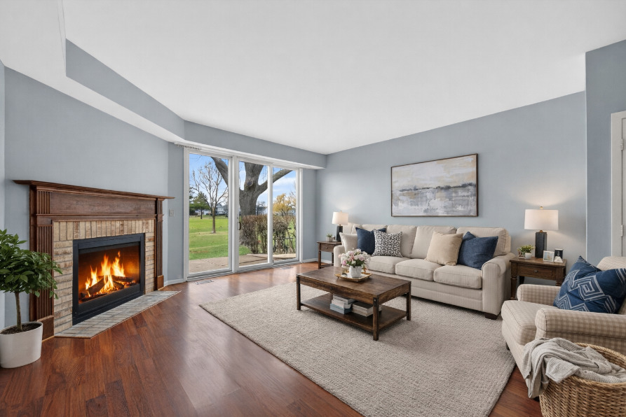 1454 EAGLE Court #1454, Glendale Heights, IL 60139