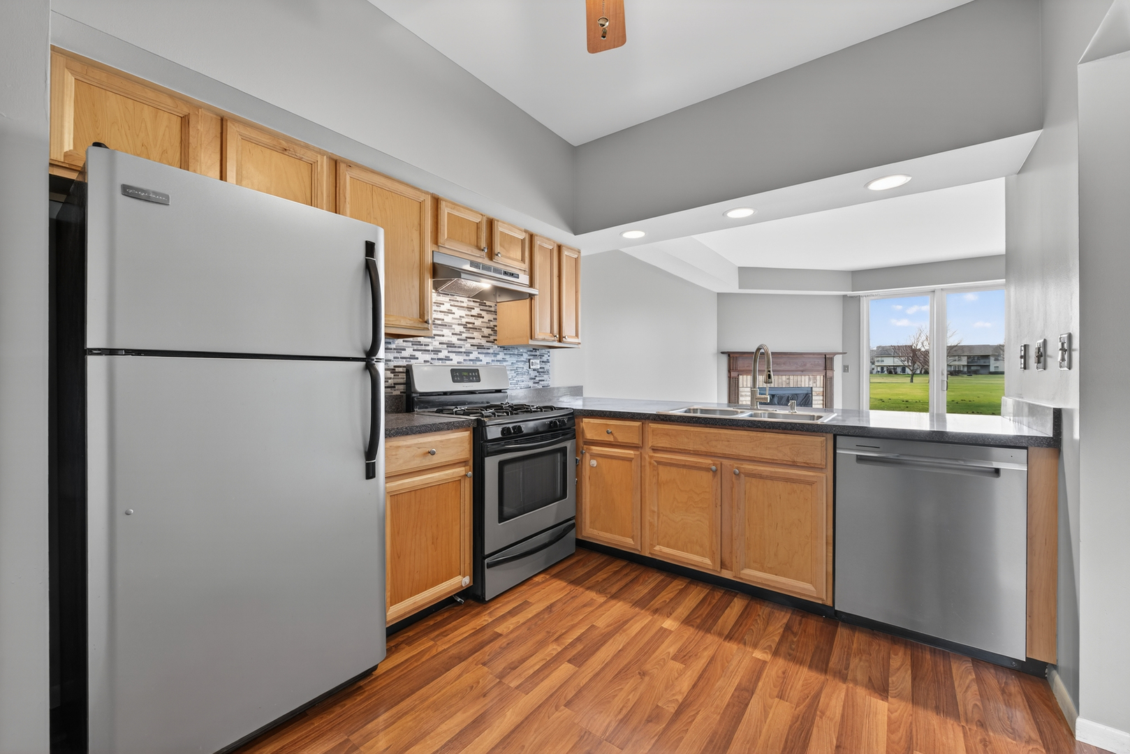 1454 EAGLE Court #1454, Glendale Heights, IL 60139