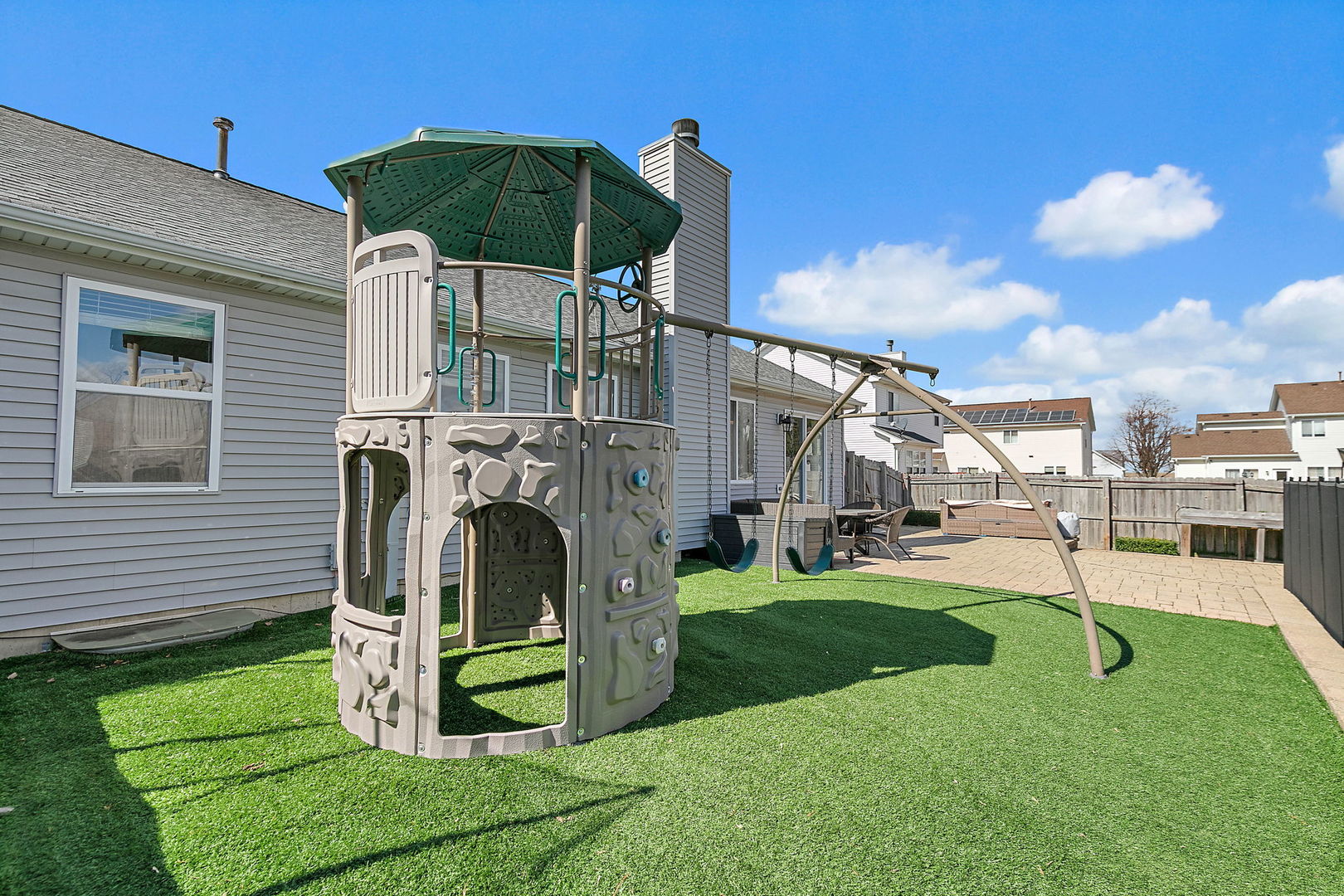 1335 Deerpath Road, Aurora, IL 60506