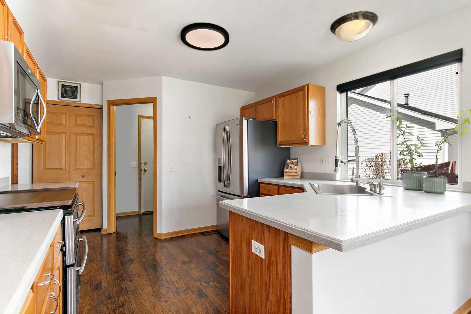 1335 Deerpath Road, Aurora, IL 60506