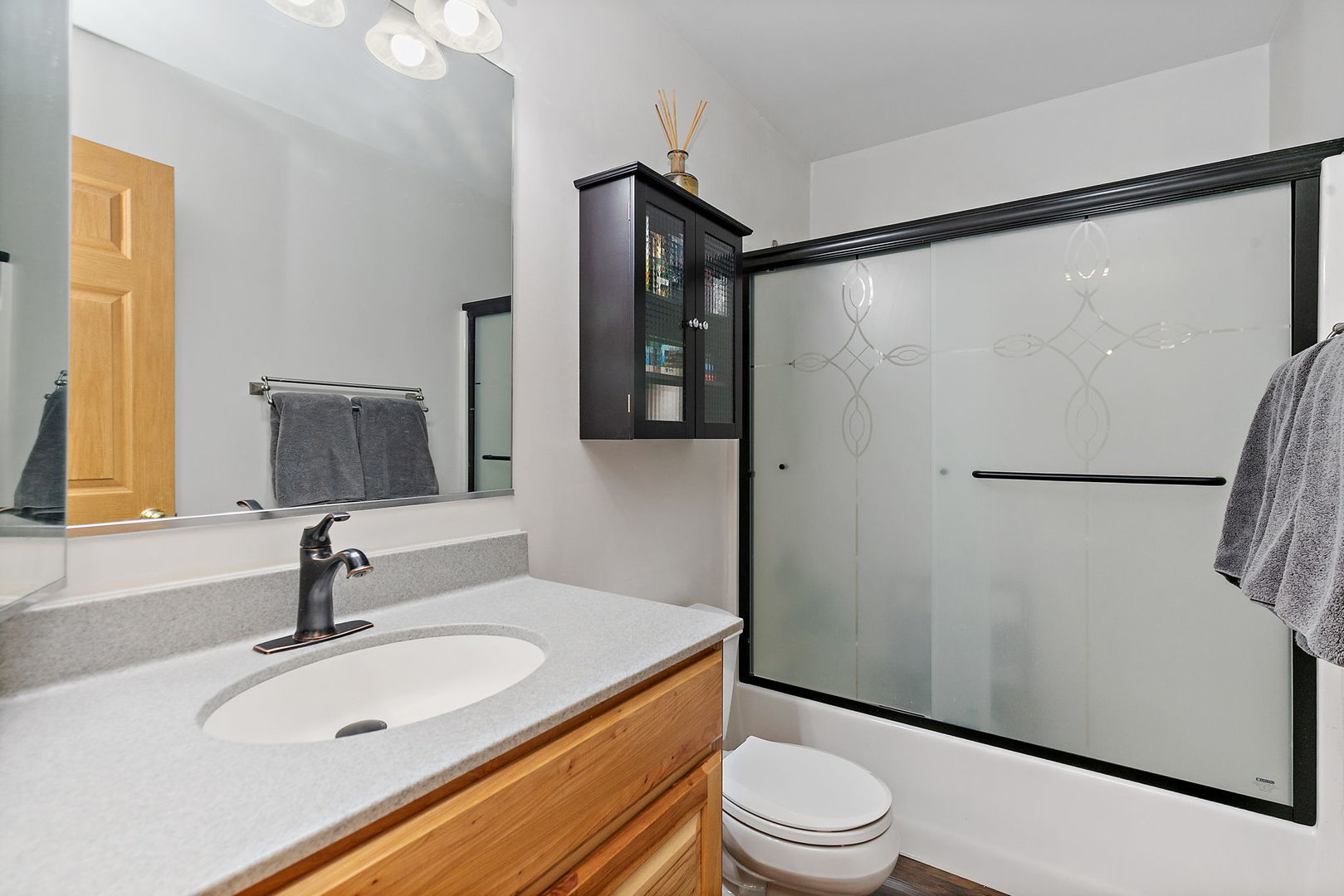 1335 Deerpath Road, Aurora, IL 60506