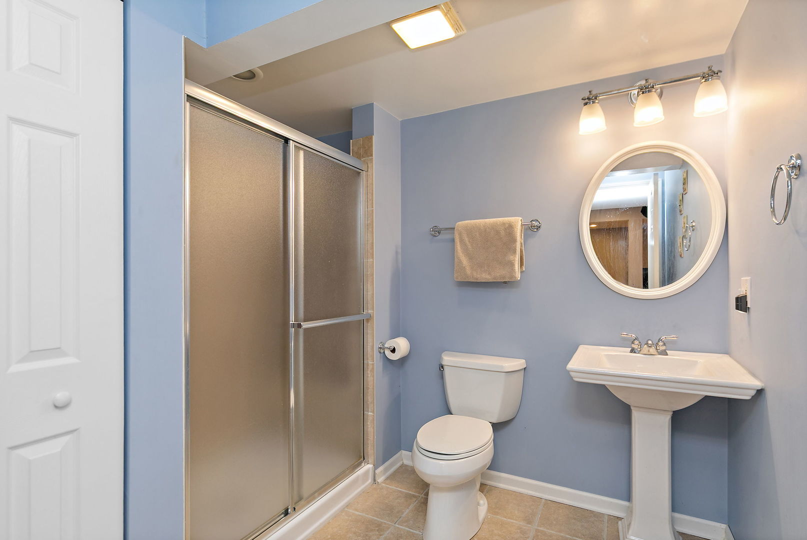 1335 Deerpath Road, Aurora, IL 60506