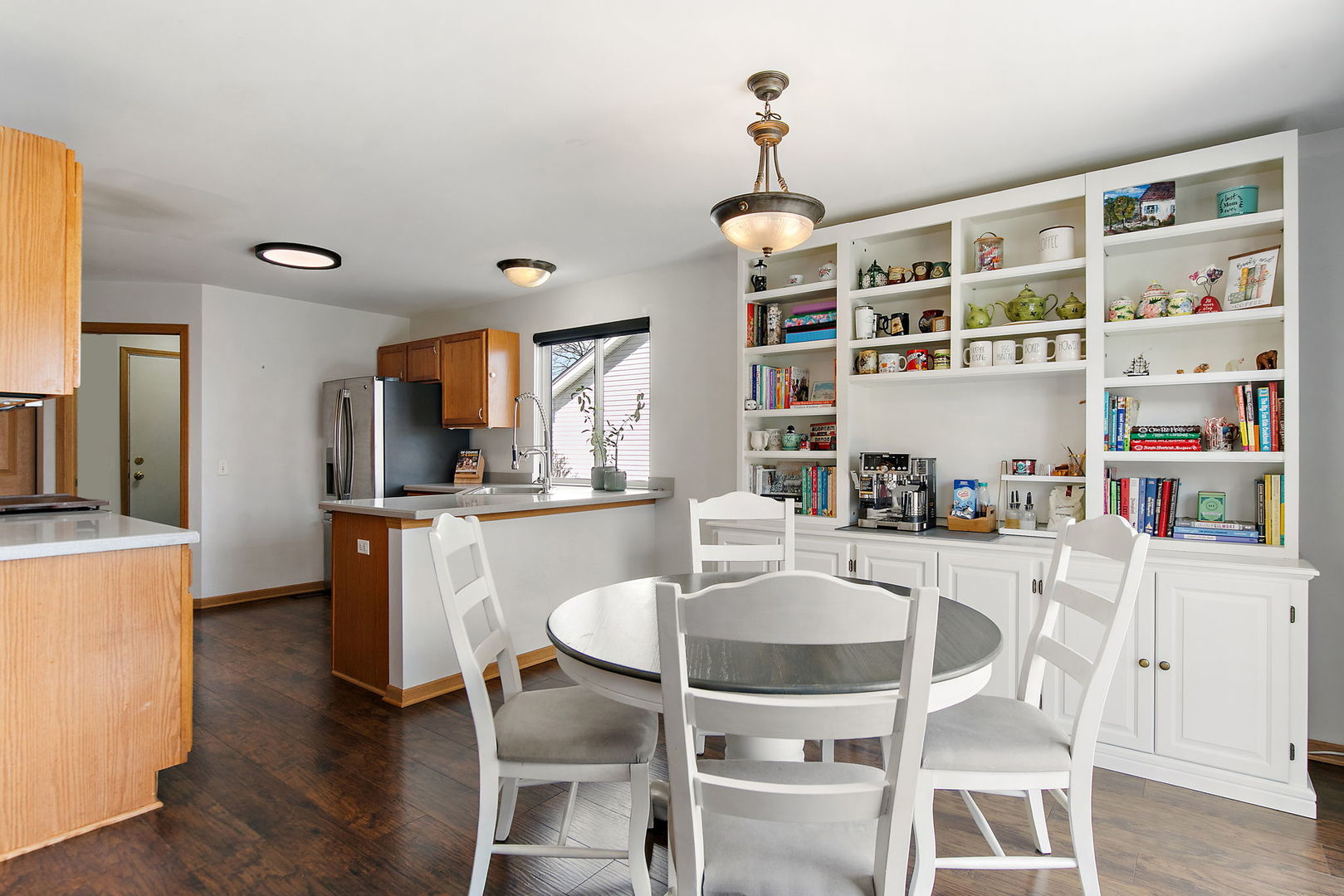 1335 Deerpath Road, Aurora, IL 60506