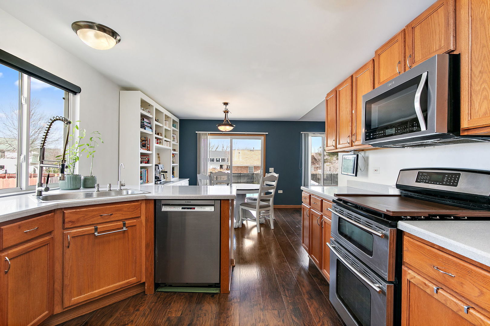 1335 Deerpath Road, Aurora, IL 60506