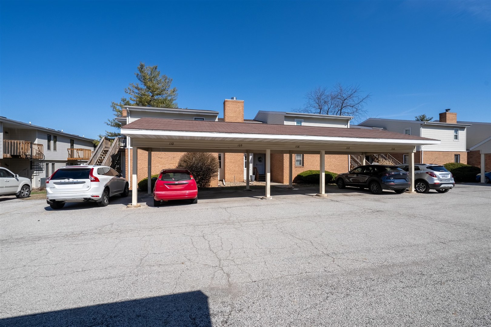 903 N Linden Street #108, Normal, IL 61761