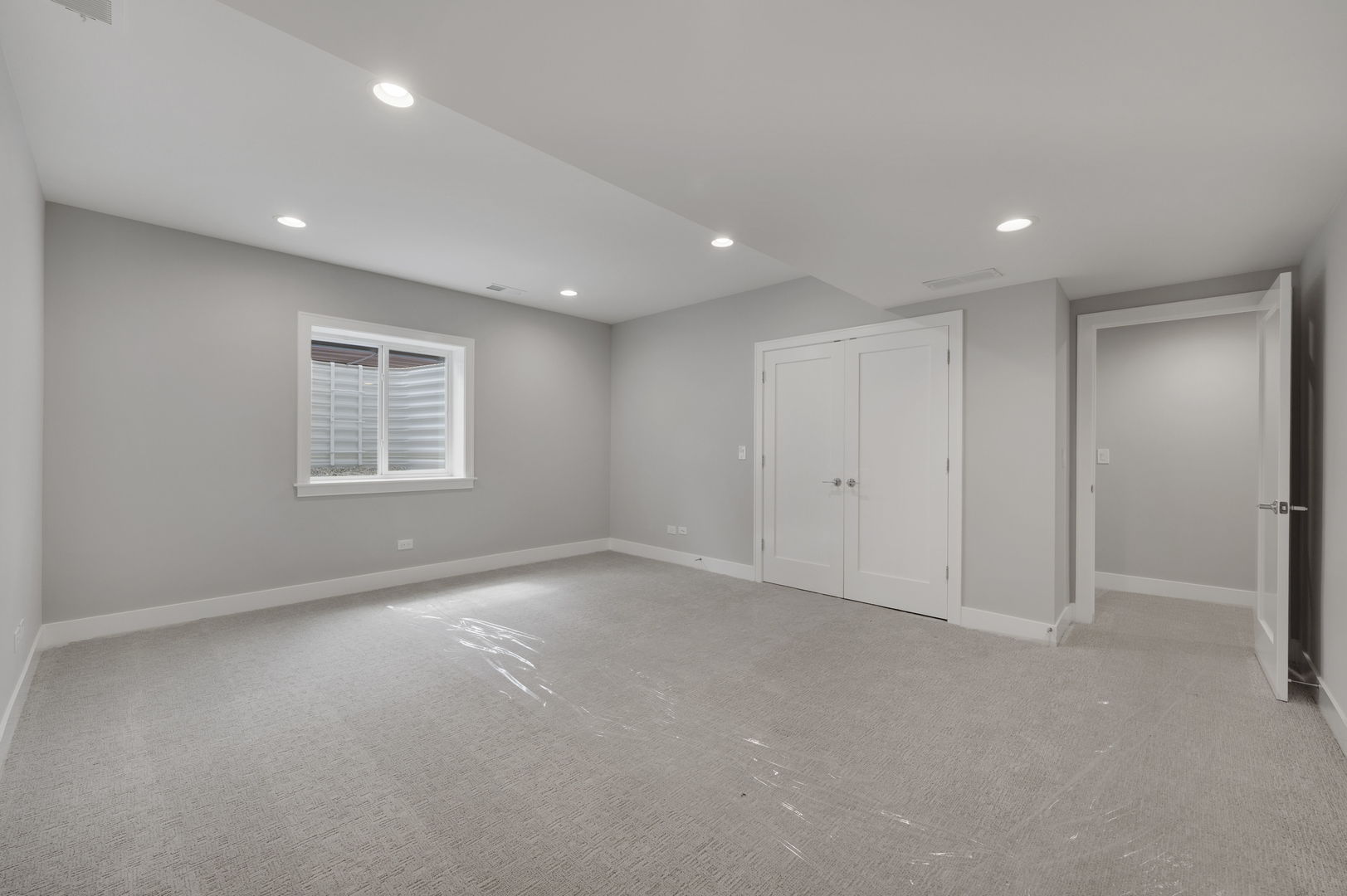 Willowbrook, IL 60527