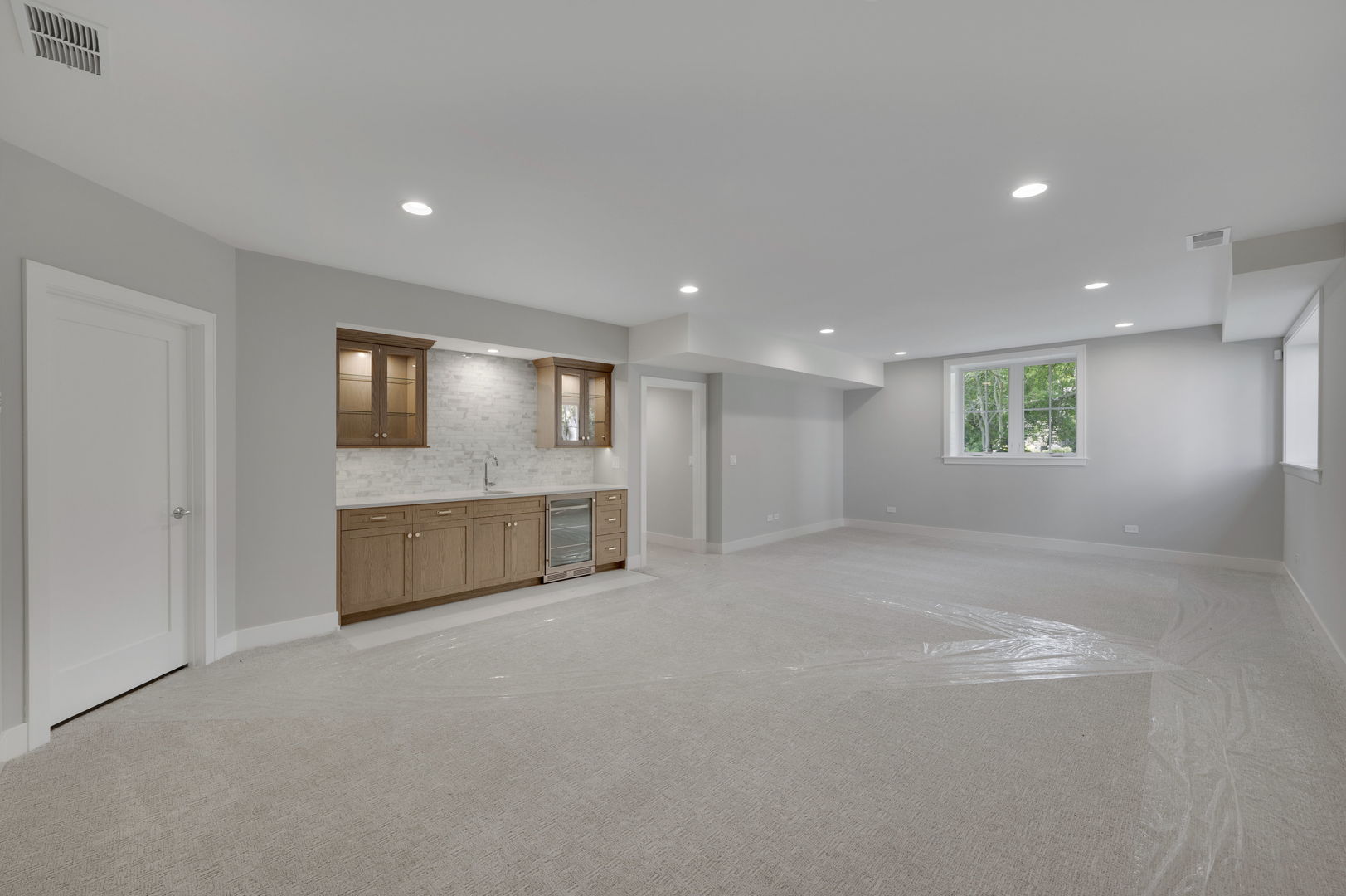 Willowbrook, IL 60527