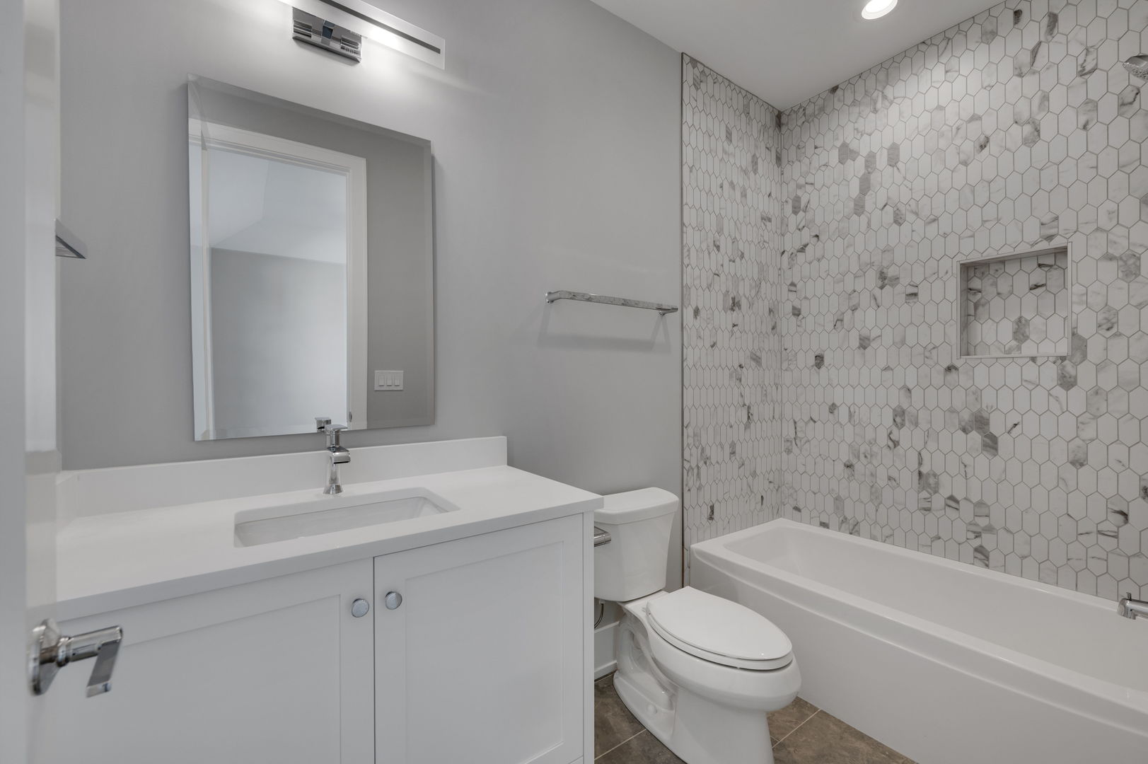 Willowbrook, IL 60527