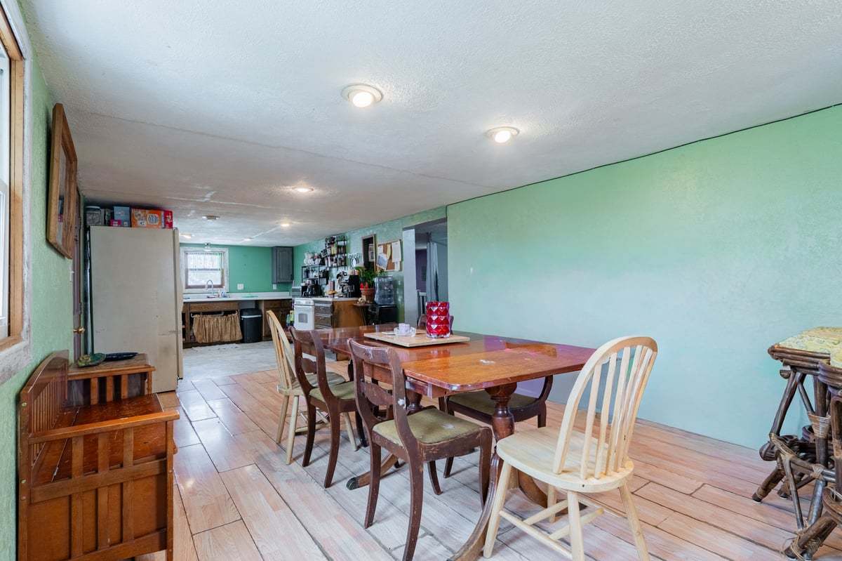 202 E Jones Street, Secor, IL 61771