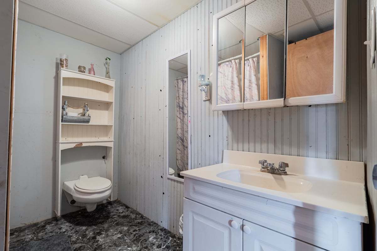 202 E Jones Street, Secor, IL 61771