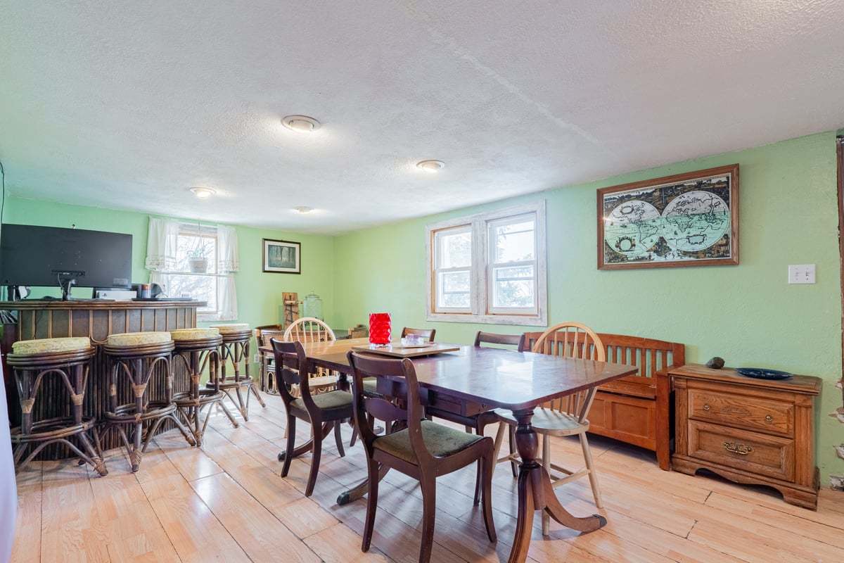 202 E Jones Street, Secor, IL 61771