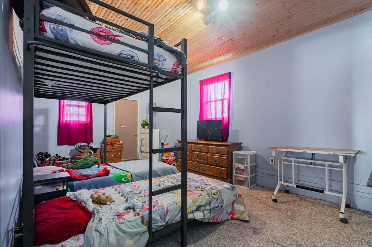 202 E Jones Street, Secor, IL 61771