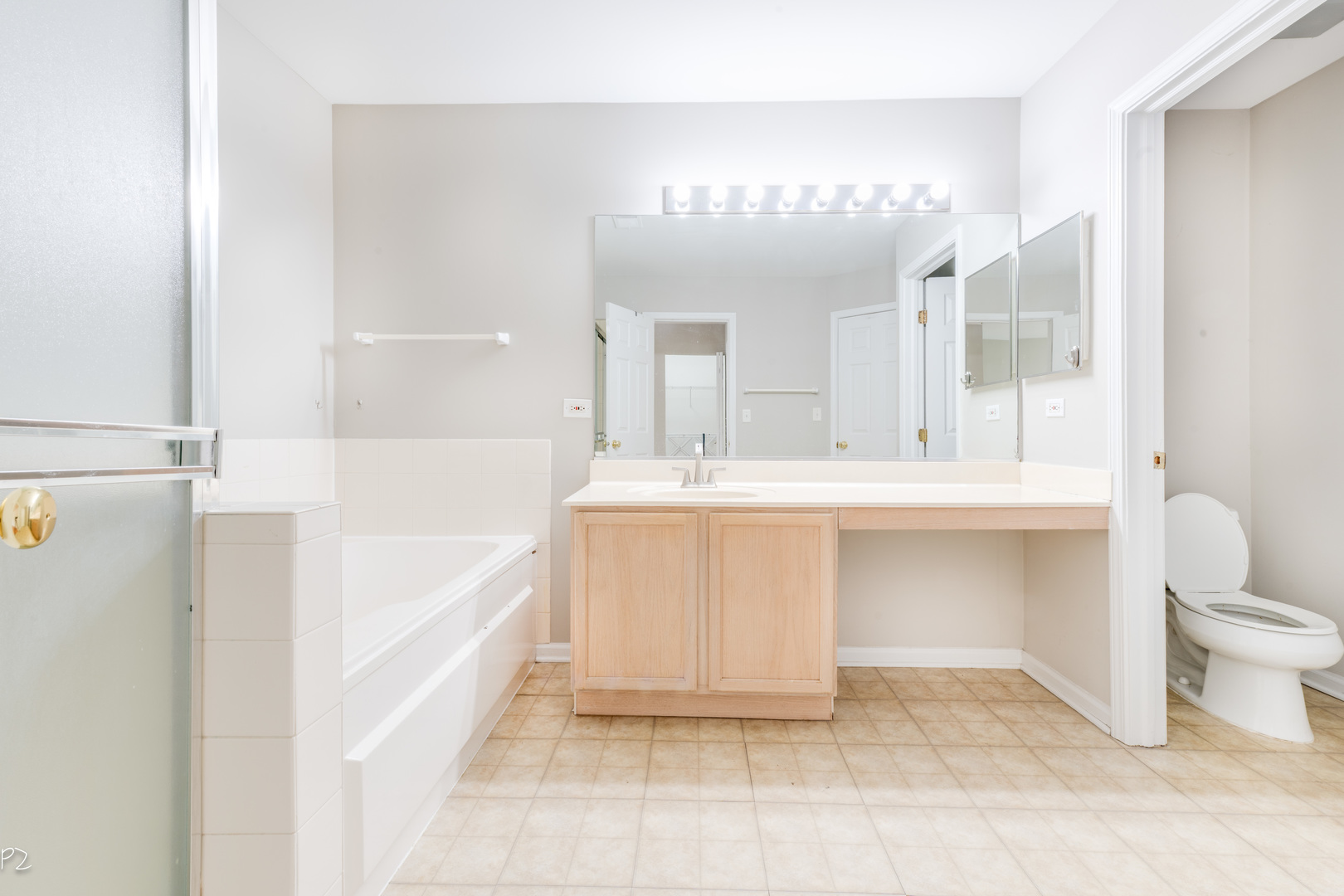 3377 RAVINIA Circle, Aurora, IL 60504