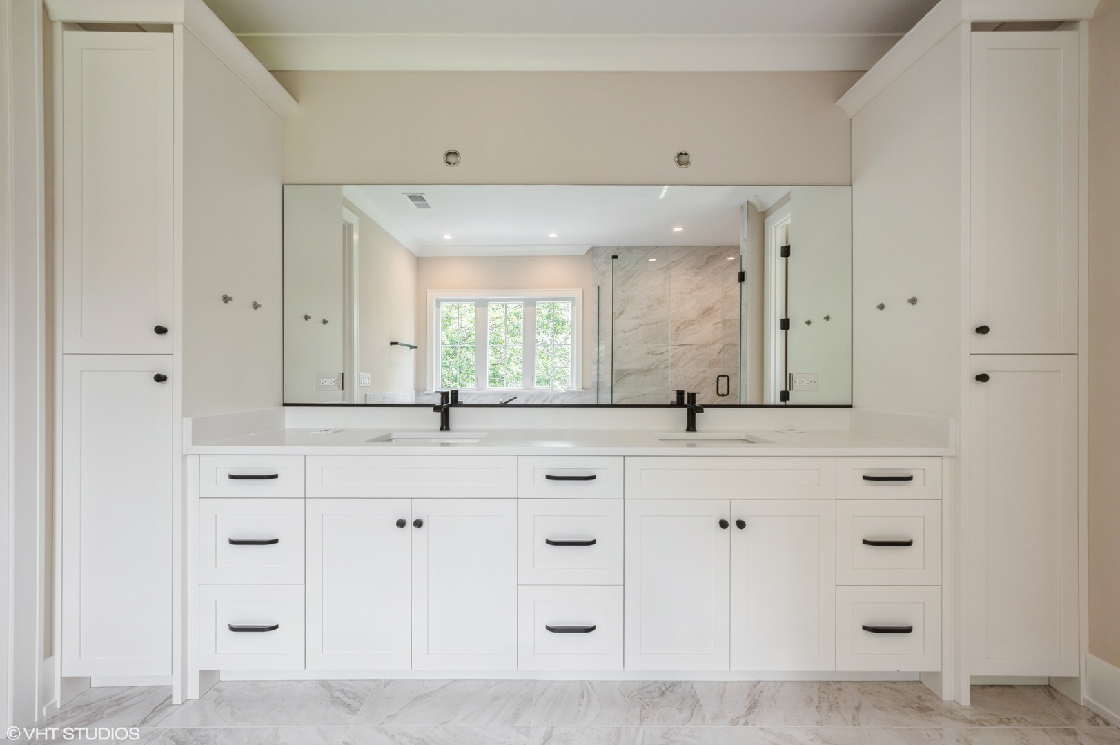 Willowbrook, IL 60527