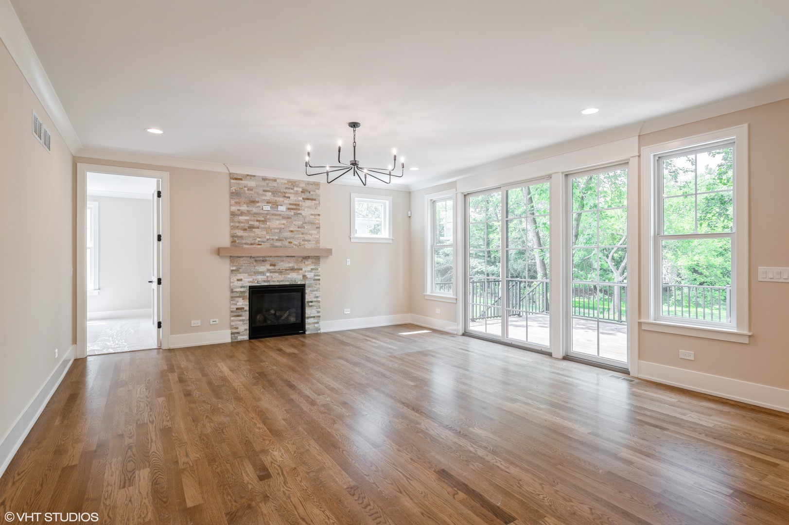 Willowbrook, IL 60527