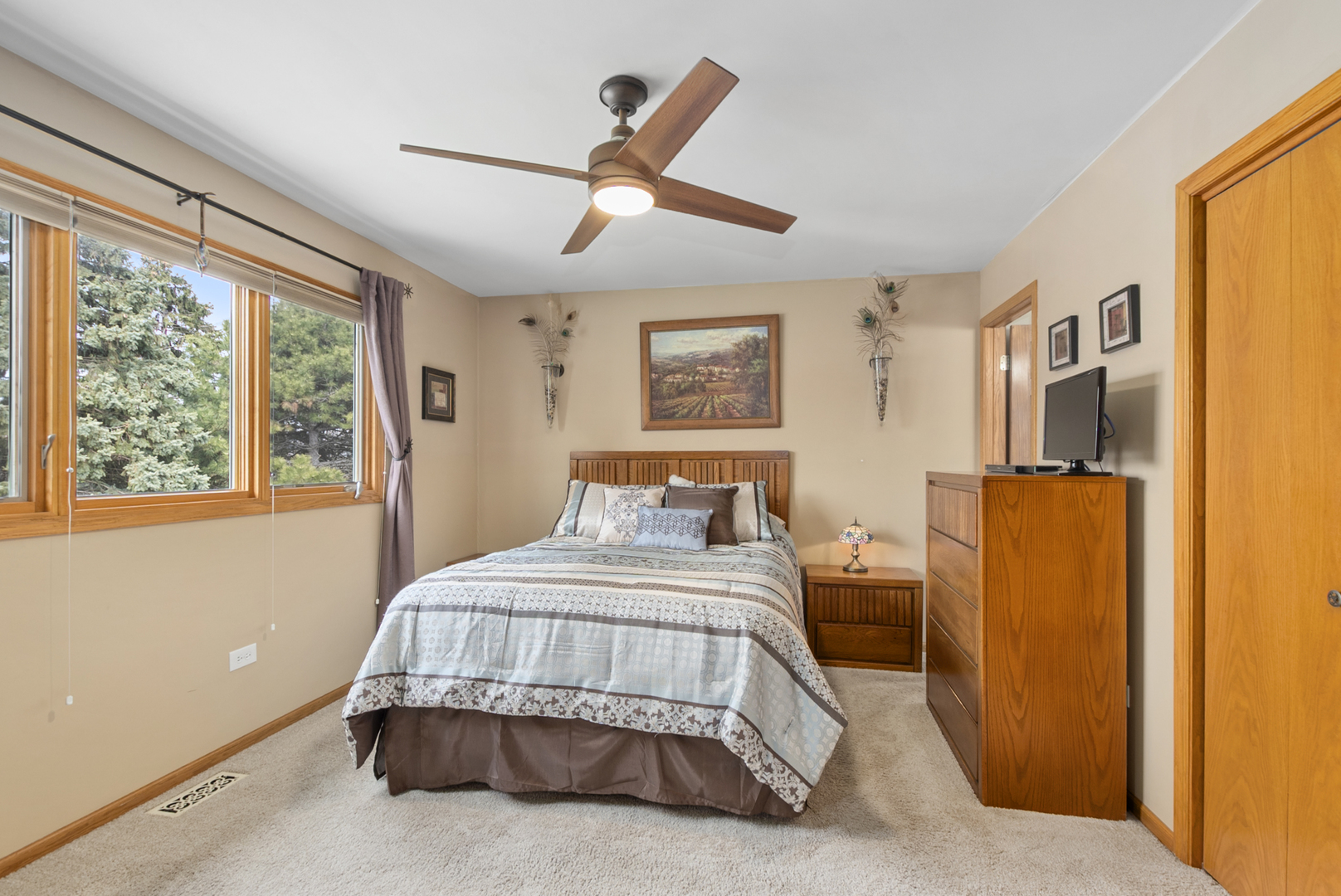 6948 Coachwood Trail, Tinley Park, IL 60477