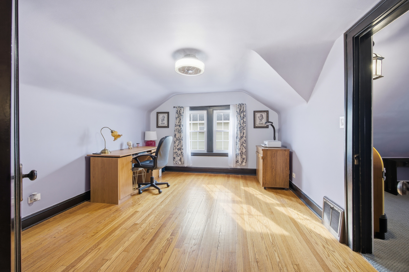 2557 Oak Street, River Grove, IL 60171