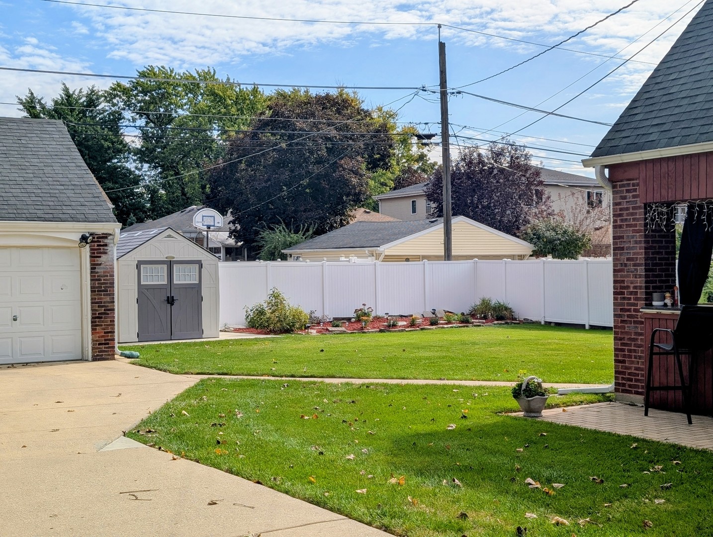 2557 Oak Street, River Grove, IL 60171