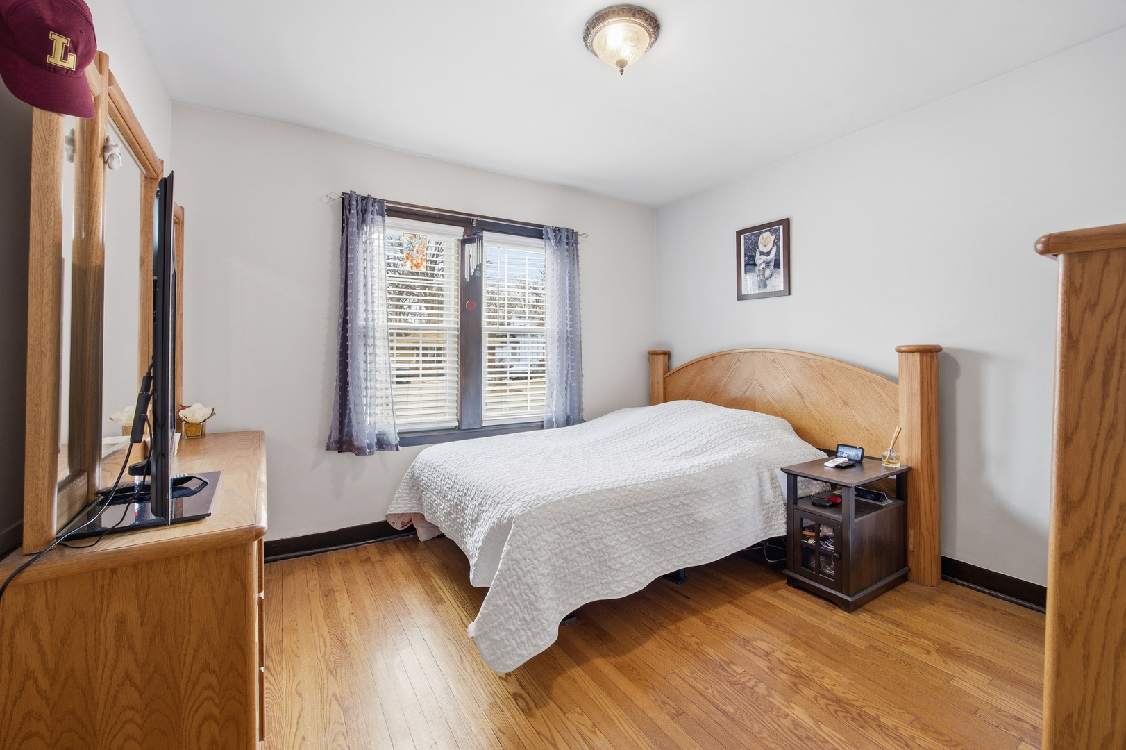 2557 Oak Street, River Grove, IL 60171