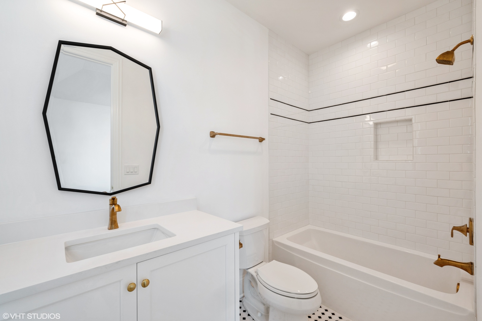 Willowbrook, IL 60527