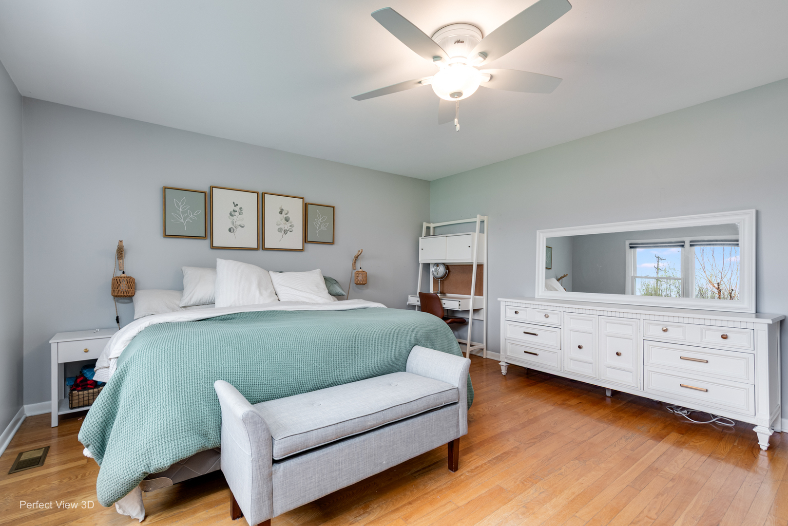 1003 W Hintz Road, Arlington Heights, IL 60004