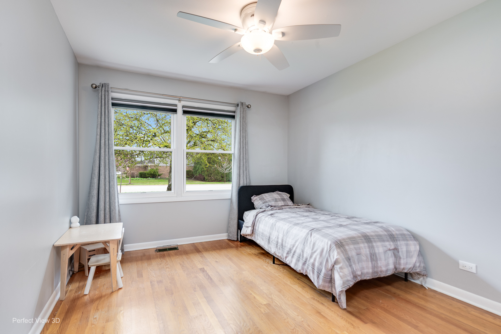 1003 W Hintz Road, Arlington Heights, IL 60004