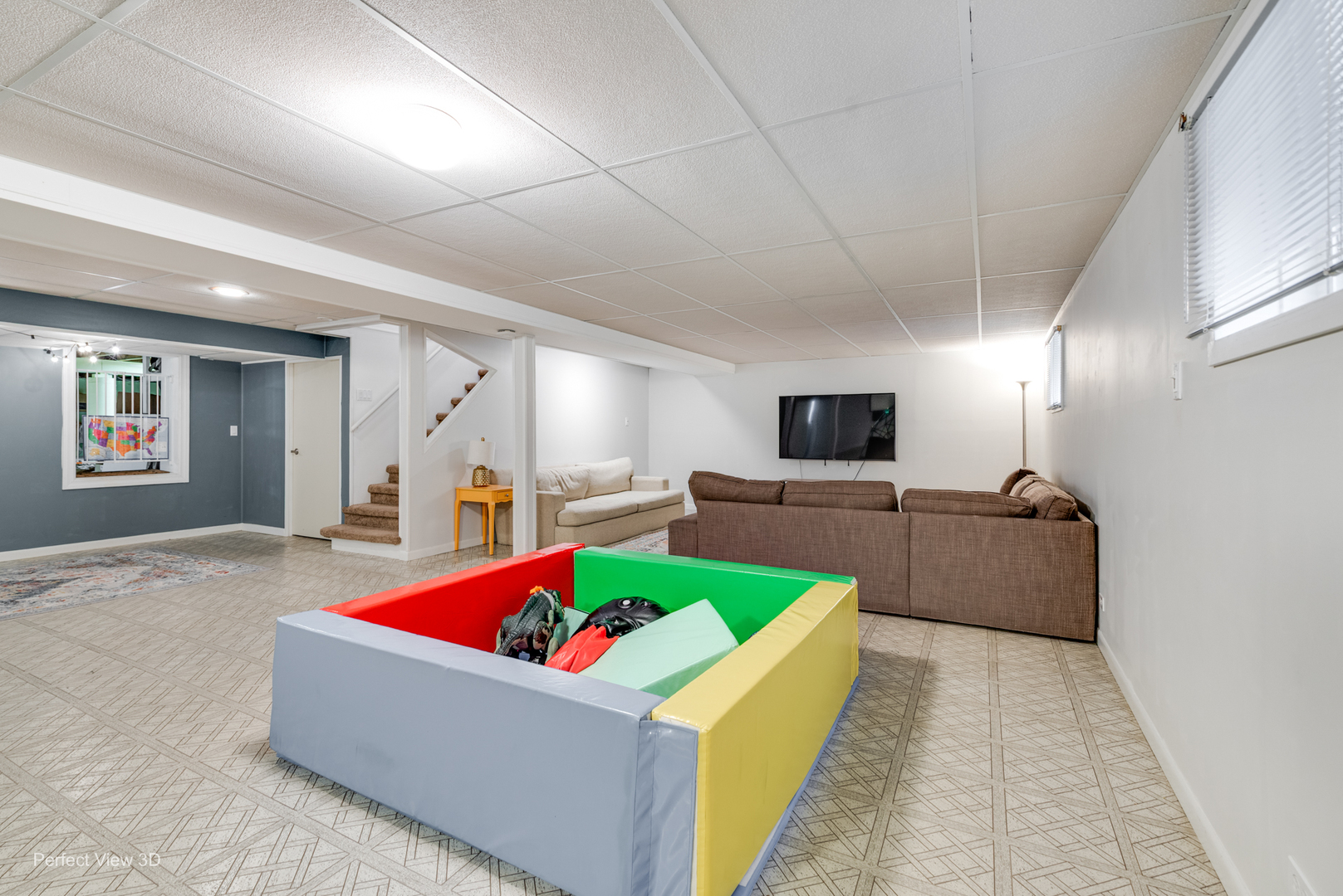 1003 W Hintz Road, Arlington Heights, IL 60004