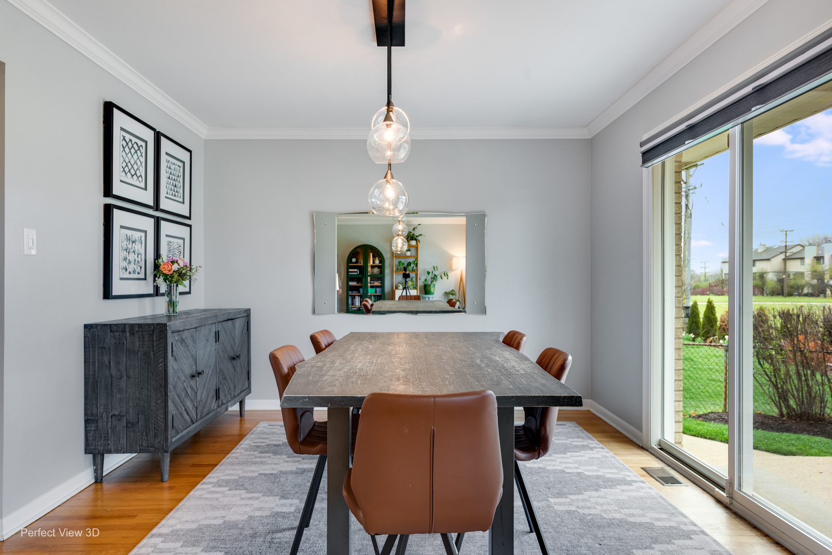 1003 W Hintz Road, Arlington Heights, IL 60004