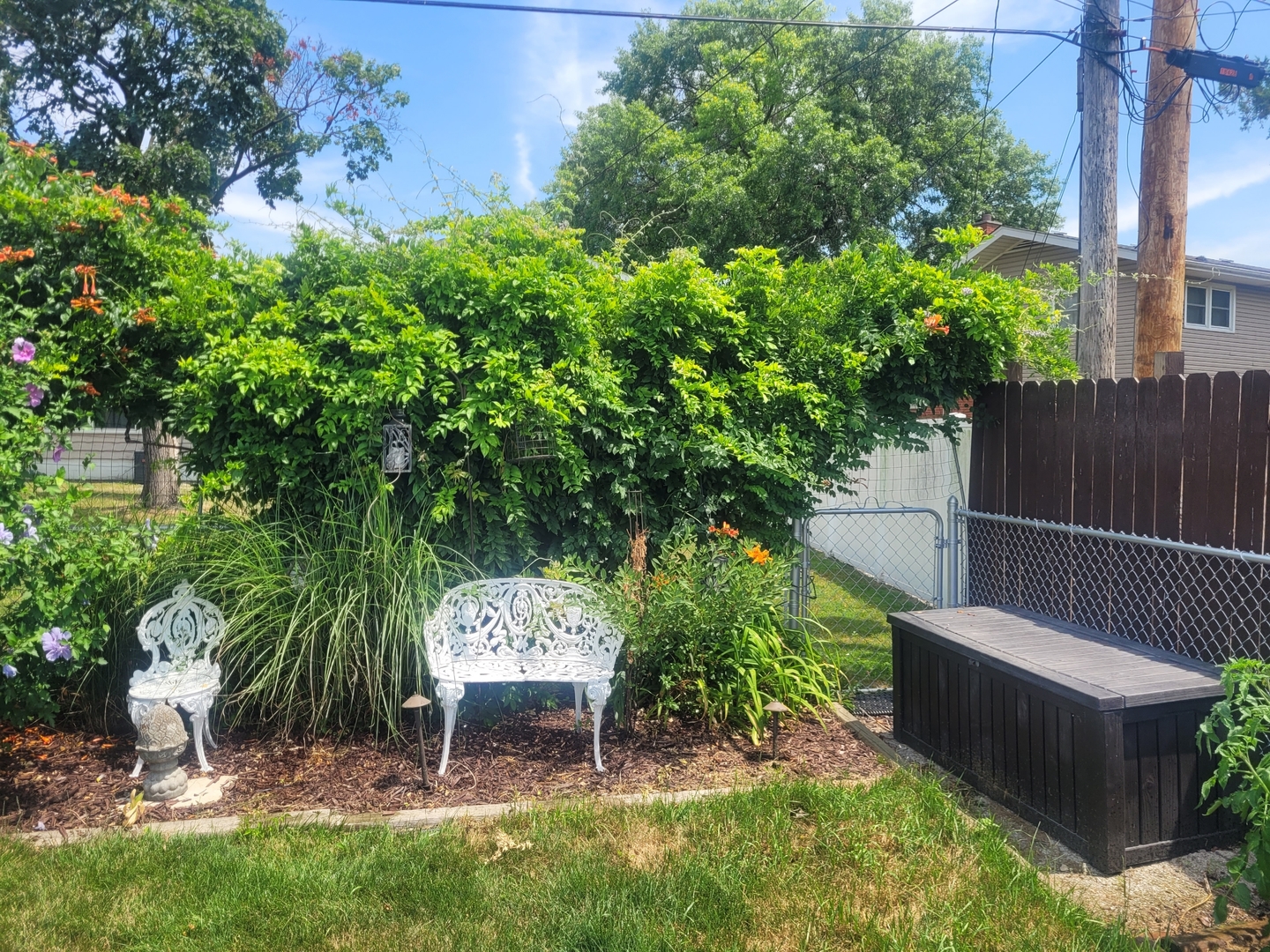 18439 Locust Street, Lansing, IL 60438