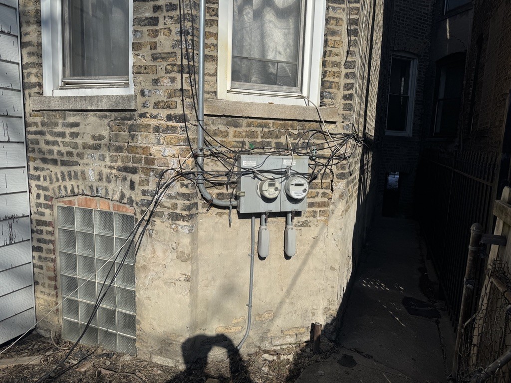 3511 W Van Buren Street, Chicago, IL 60624