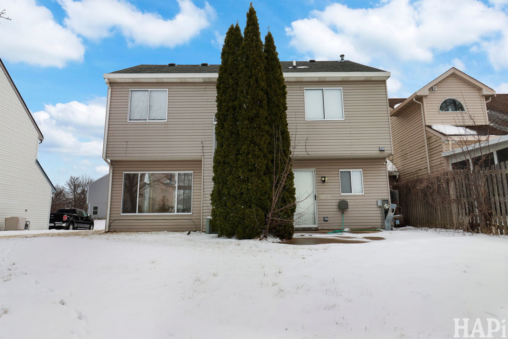 2216 N Sunrise Drive, Round Lake Beach, IL 60073