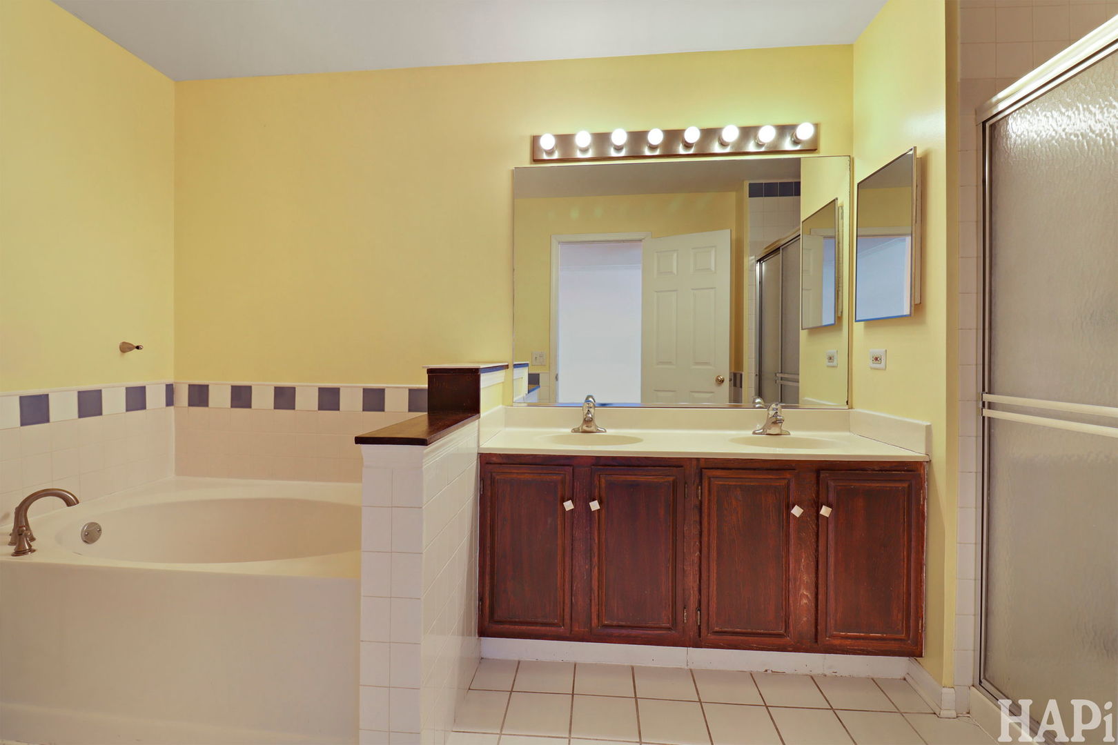 2216 N Sunrise Drive, Round Lake Beach, IL 60073