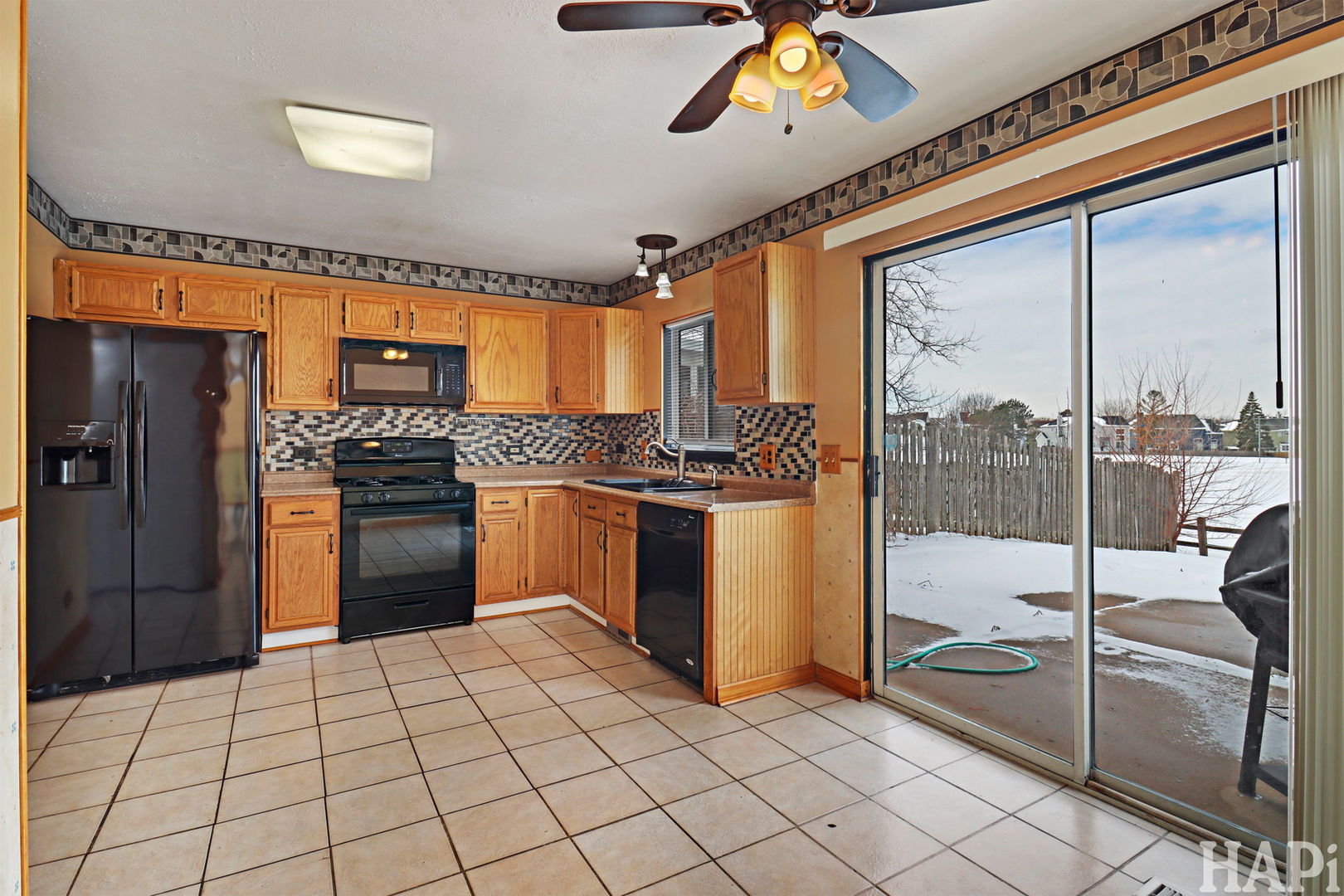 2216 N Sunrise Drive, Round Lake Beach, IL 60073